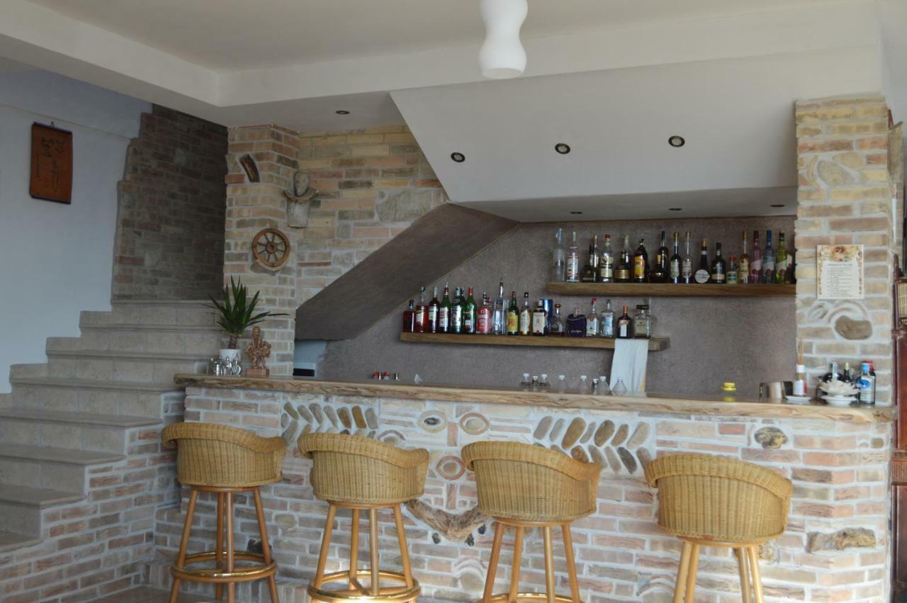 Casale Del Sole Bed & Breakfast Cepagatti Eksteriør bilde