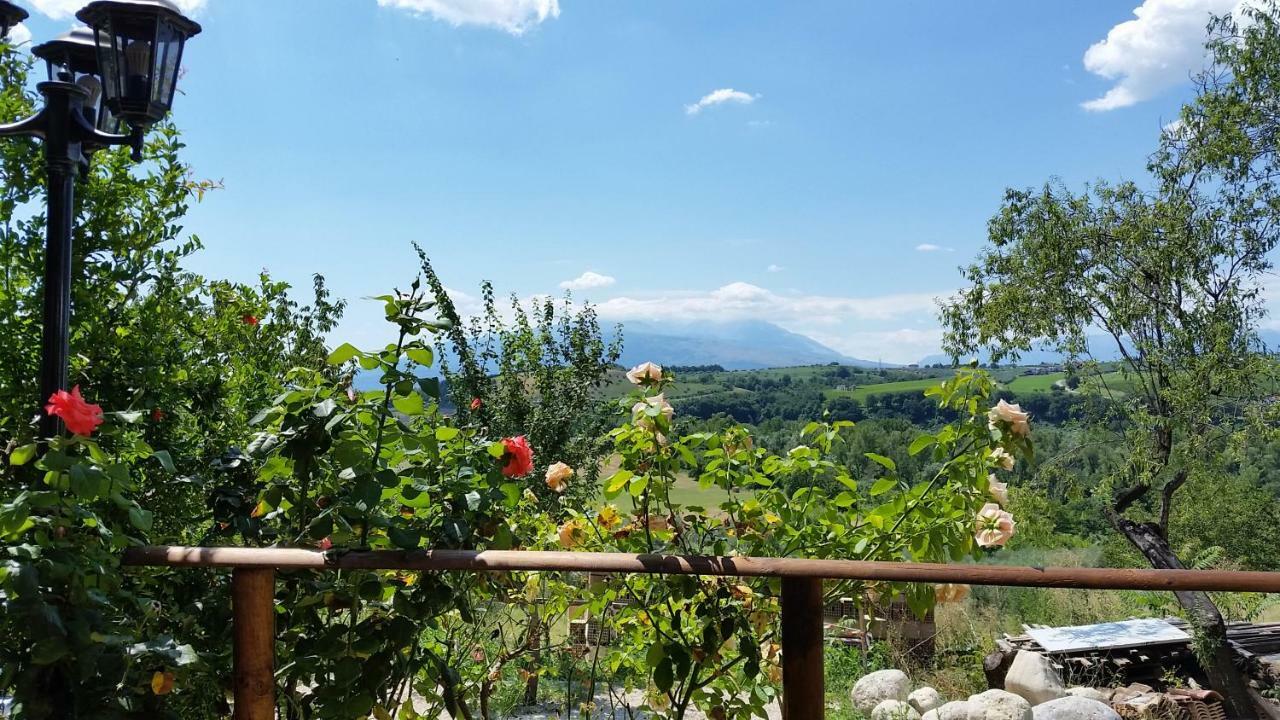 Casale Del Sole Bed & Breakfast Cepagatti Eksteriør bilde