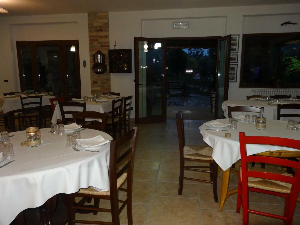 Casale Del Sole Bed & Breakfast Cepagatti Eksteriør bilde