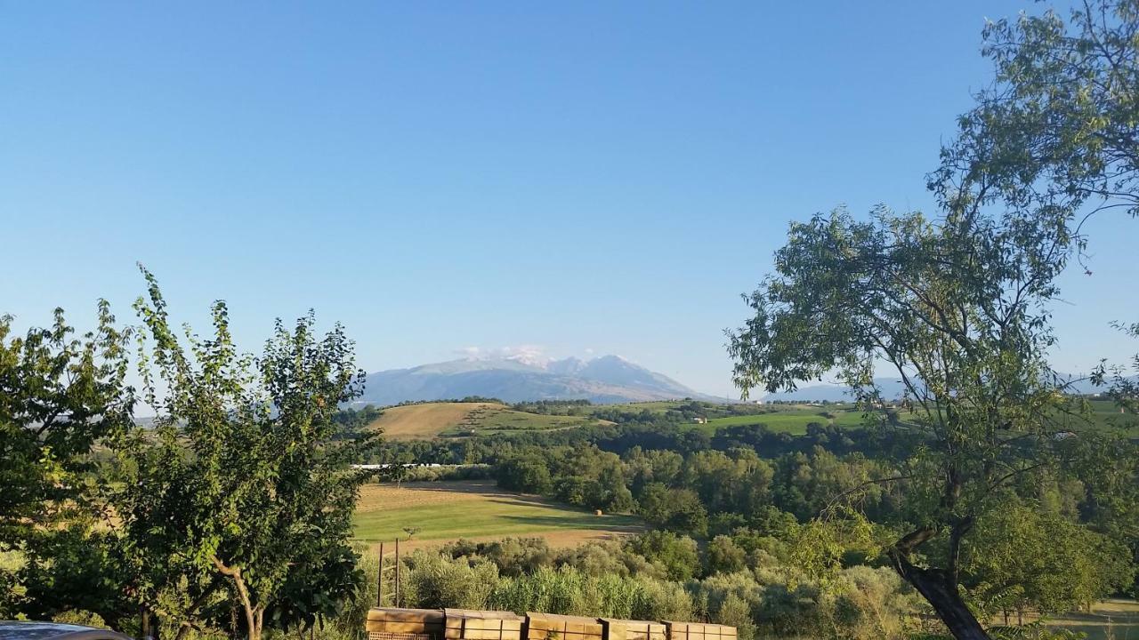 Casale Del Sole Bed & Breakfast Cepagatti Eksteriør bilde