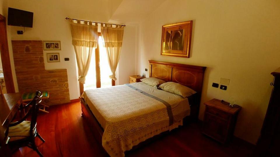 Casale Del Sole Bed & Breakfast Cepagatti Eksteriør bilde